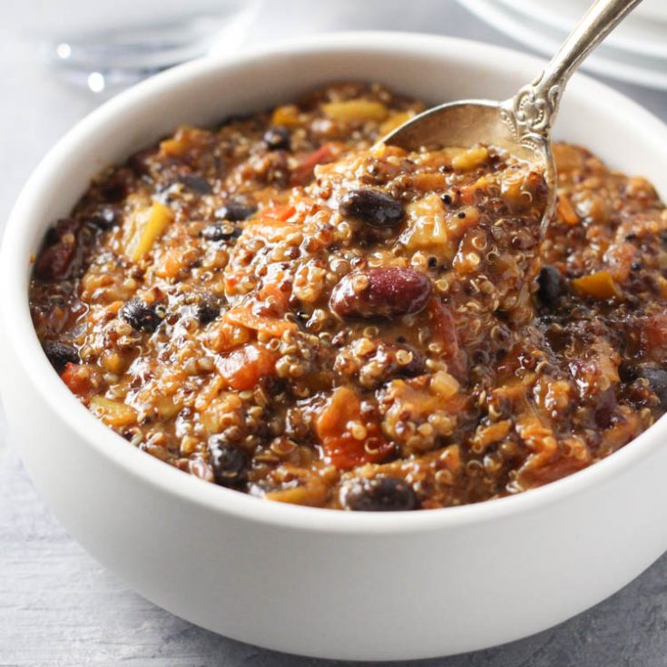 The Best Vegan Quinoa Chili (Easy Recipe)