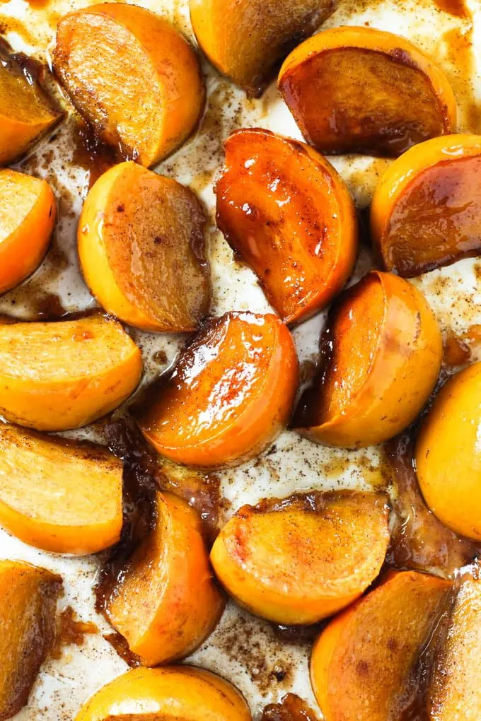 Baked persimmon slices.