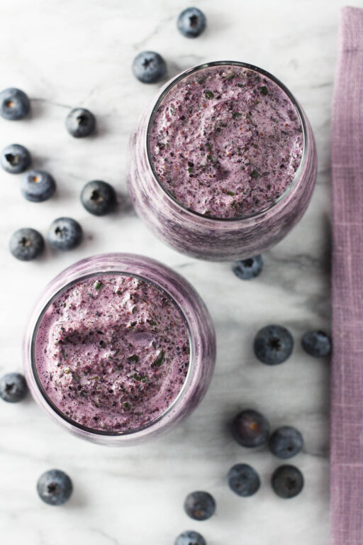 Blueberry Kale Smoothie (Healthy Recipe)
