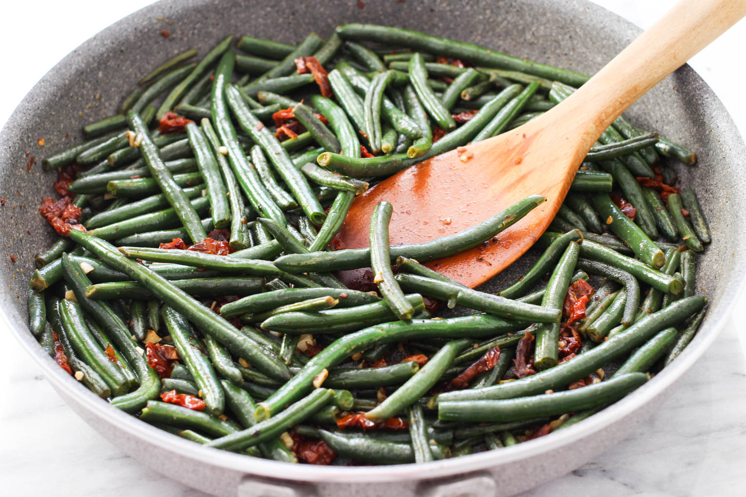 Easy Frozen Green Beans Recipe
