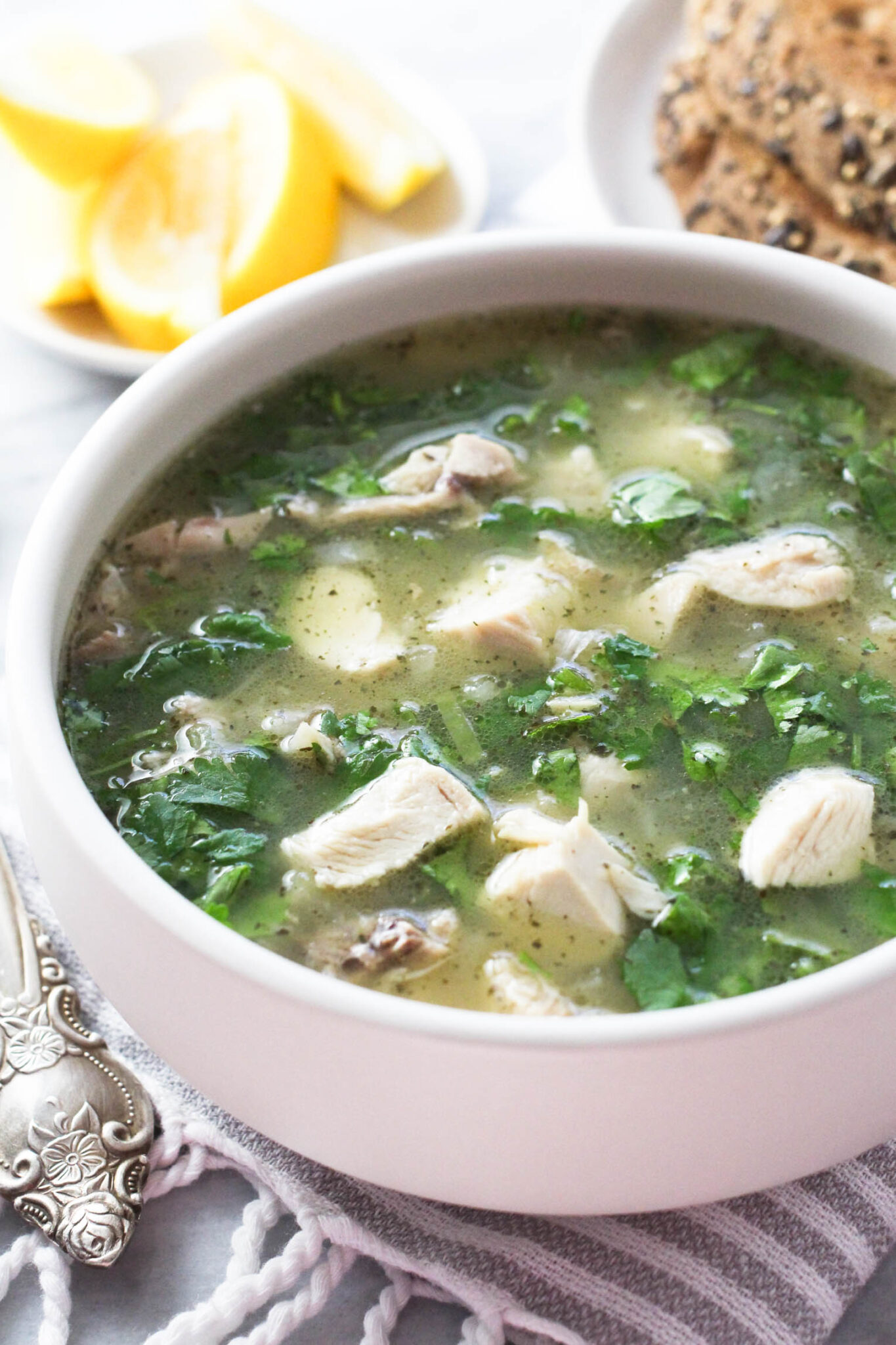 Chikchirtma in a bowl.