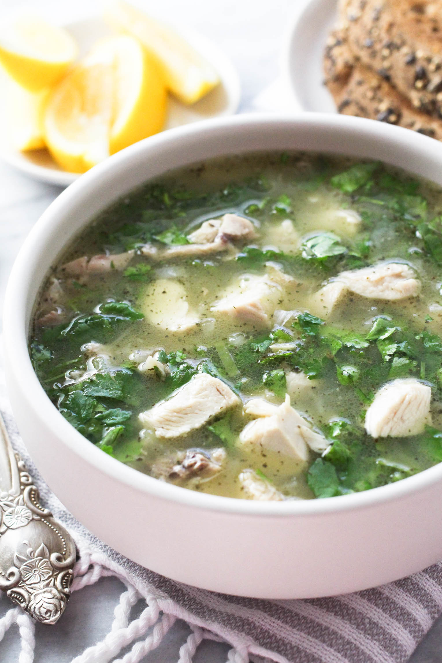 Chikchirtma in a bowl.